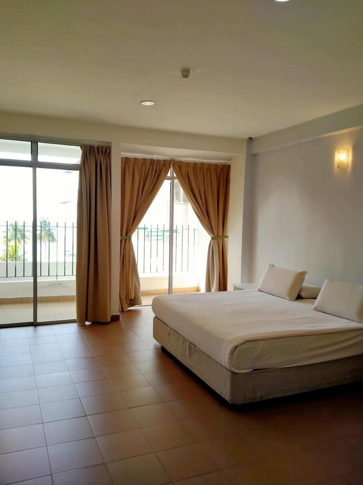 Akar Beach Resort Port Dickson Zewnętrze zdjęcie